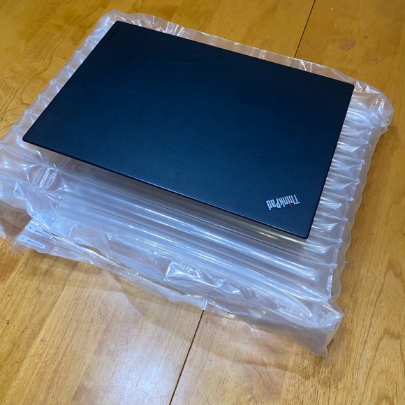 20GB RAM Lenovo ThinkPad T470s i7-6600U 512GB SSD 14-inch Like New Windows 10Pro - Picture 3 of 6